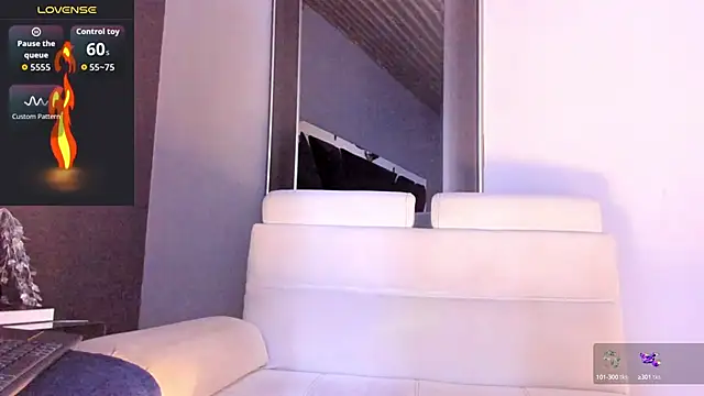 Snapshot of MarkWalker__ chatting on October 13, 2025, 9:55 am MarkWalker   online show from October 13, 2025, 9:55 am