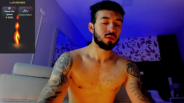 Snapshot of MarkWalker__ chatting on September 19, 2025, 10:19 am MarkWalker   online show from September 19, 2025, 10:19 am