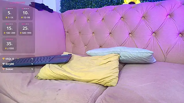 kristyl paez online show from March 13, 2025, 11:27 pm