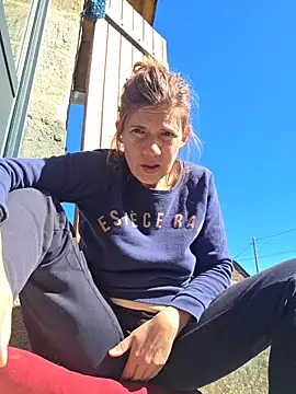 Lina lou4 online show from March 18, 2026, 12:19 pm