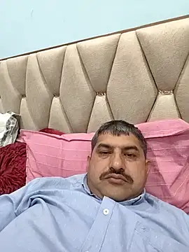 Amandev7 online show from February 25, 2026, 3:34 pm