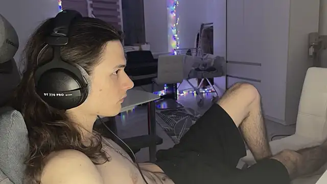 Snapshot of CandyChell chatting on February 6, 2026, 6:26 pm CandyChell online show from February 6, 2026, 6:26 pm