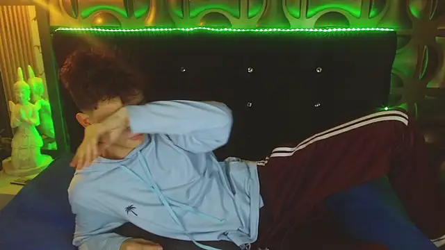 cruz dante online show from April 15, 2026, 7:58 pm