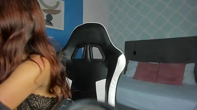 cora 22 online show from September 23, 2025, 12:45 pm