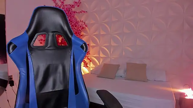 cora 22 online show from February 25, 2026, 12:49 pm