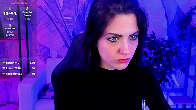 EmilyWilden online show from December 8, 2024, 12:30 pm