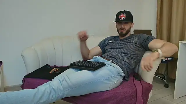 TheTopAlex online show from April 16, 2026, 3:51 am