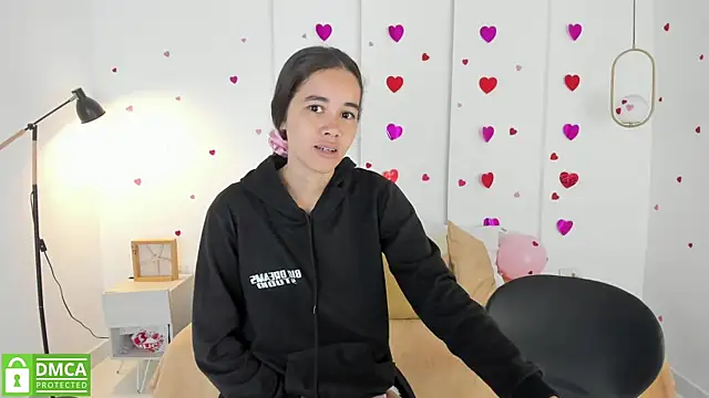sexychanell 18 online show from February 15, 2025, 12:43 pm