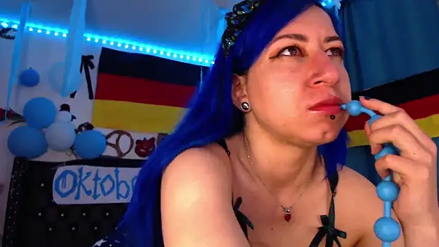 pussytight pervert online show from October 2, 2025, 11:19 pm