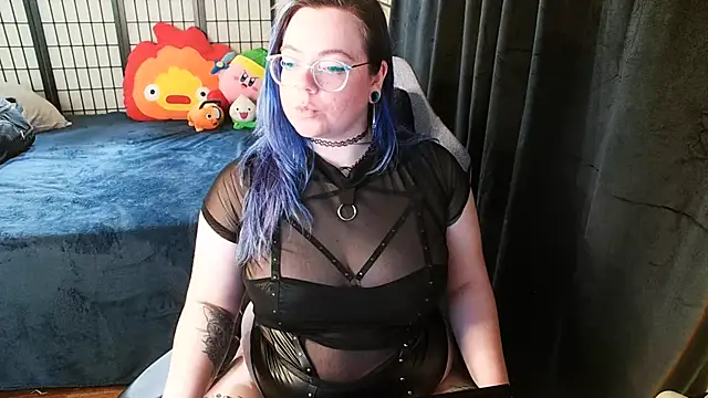 KiraSpitQueen online show from March 23, 2025, 4:49 am