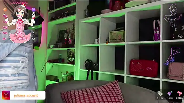 Snapshot of caroline_cossei chatting on February 19, 2025, 10:09 pm caroline cossei online show from February 19, 2025, 10:09 pm