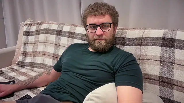 Bear bear  online show from May 4, 2026, 8:17 am