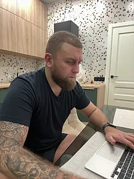 Bear bear  online show from February 12, 2025, 7:56 pm