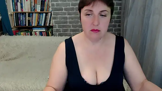 Rainbow lady online show from November 18, 2025, 2:42 pm