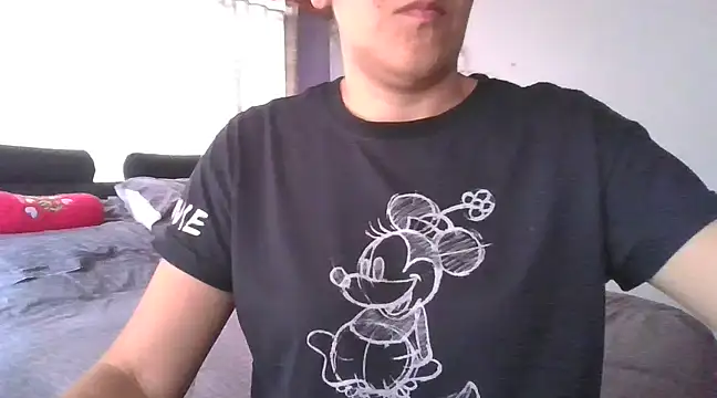 Snapshot of RAYA_1 chatting on February 4, 2025, 9:20 pm RAYA 1 online show from February 4, 2025, 9:20 pm