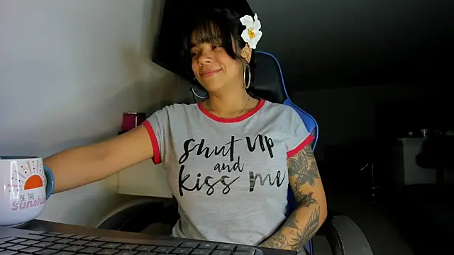 Snapshot of victoriachicas chatting on September 19, 2025, 7:23 am victoriachicas online show from September 19, 2025, 7:23 am