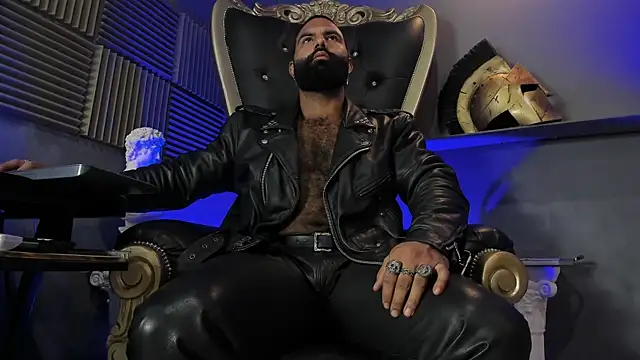 BeardAndrew online show from December 5, 2025, 4:16 pm