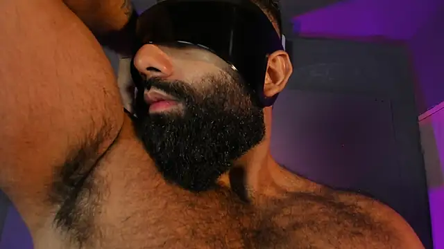 BeardAndrew online show from September 16, 2025, 2:23 am