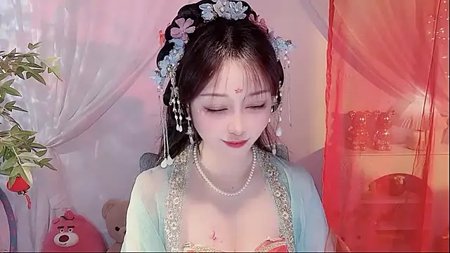 Tang bao  online show from February 13, 2025, 5:44 pm