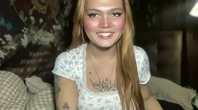 Claire Brooke online show from March 1, 2025, 11:15 pm