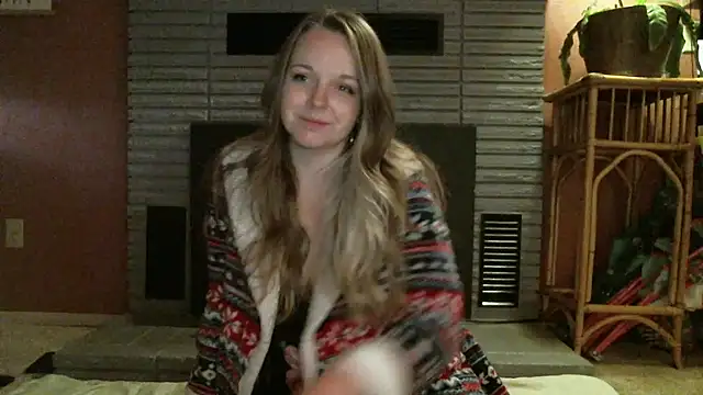 MormonPineapples online show from March 18, 2025, 4:29 am