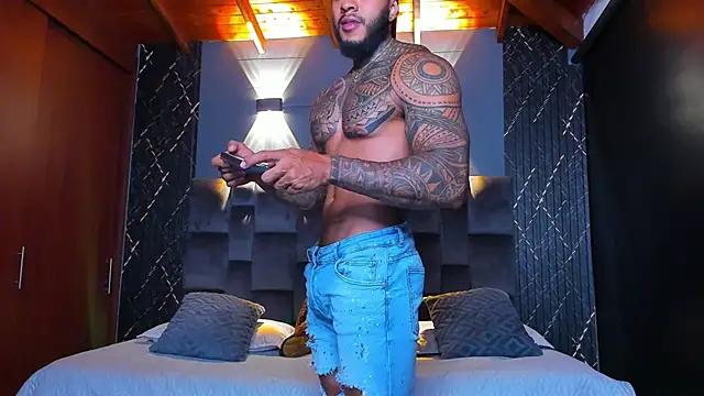 muscle man16 online show from January 24, 2025, 4:05 am