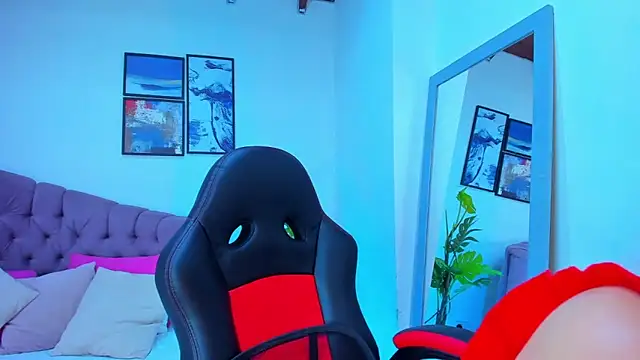 Gretta Queen online show from March 3, 2025, 7:07 pm