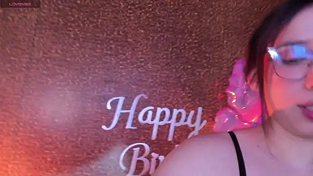 Apartment28 online show from June 27, 2026, 2:06 am
