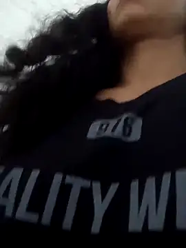 valeriaswang Lucas online show from April 2, 2026, 11:17 am