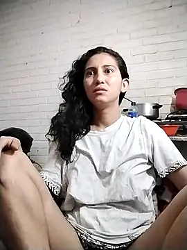 valeriaswang Lucas online show from April 4, 2026, 1:06 pm