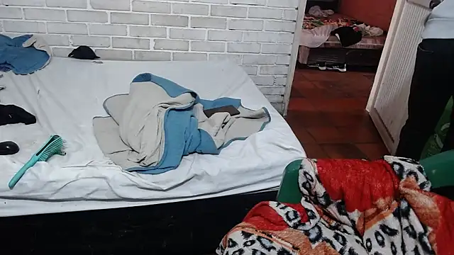 valeriaswang Lucas online show from April 17, 2026, 1:58 pm