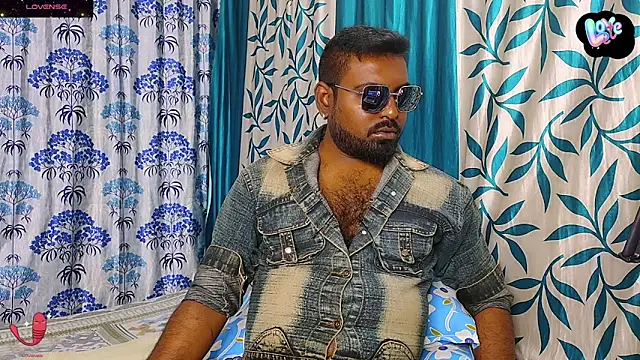 Snapshot of BLACK---MAMBA chatting on January 9, 2025, 9:58 am BLACK---MAMBA online show from January 9, 2025, 9:58 am