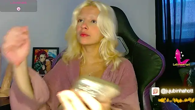 jujubinhahot online show from April 11, 2026, 9:46 am