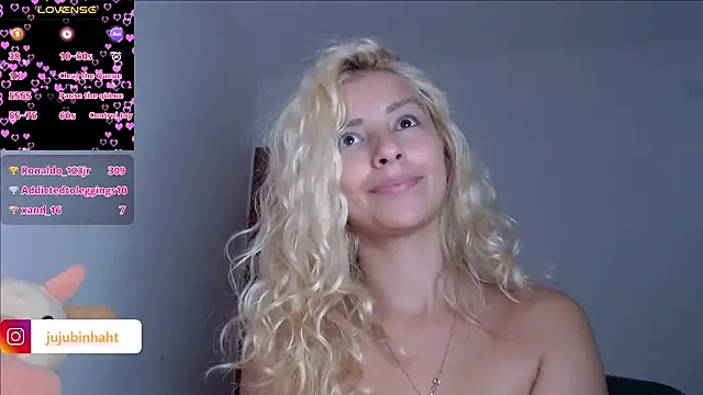 Snapshot of jujubinhahot chatting on February 23, 2025, 6:07 am jujubinhahot online show from February 23, 2025, 6:07 am