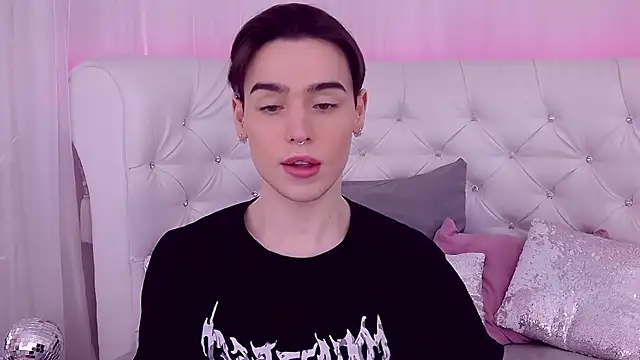 RobbyCharming online show from February 22, 2025, 7:47 pm