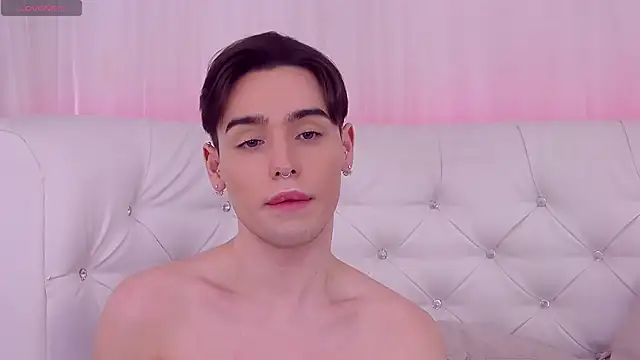 RobbyCharming online show from February 4, 2025, 4:48 am
