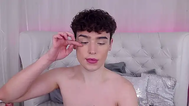 RobbyCharming online show from October 15, 2025, 3:38 am