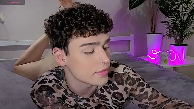 RobbyCharming online show from October 8, 2025, 11:12 am