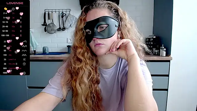 Snapshot of BubbbleGumm chatting on October 21, 2025, 10:14 am BubbbleGumm online show from October 21, 2025, 10:14 am