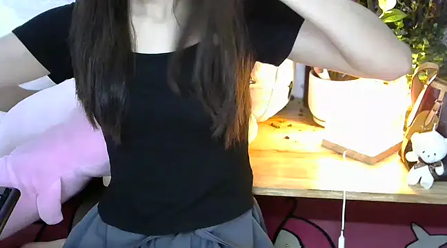 PinkCoi888 online show from March 1, 2025, 1:22 am