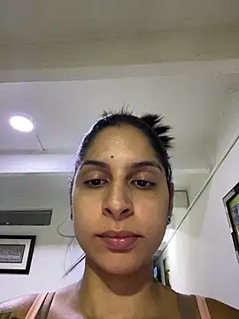 charlotte stevenss  online show from February 21, 2025, 1:22 am