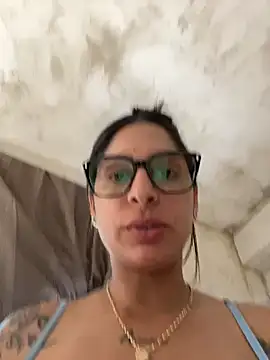 charlotte stevenss  online show from April 7, 2026, 7:15 pm