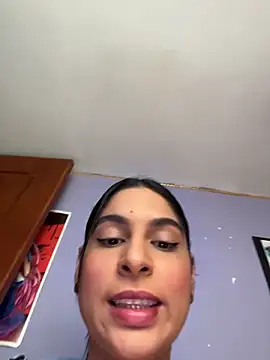 charlotte stevenss  online show from October 10, 2025, 2:29 pm