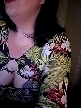 Snapshot of FrancyLeo chatting on September 24, 2025, 10:59 pm FrancyLeo online show from September 24, 2025, 10:59 pm