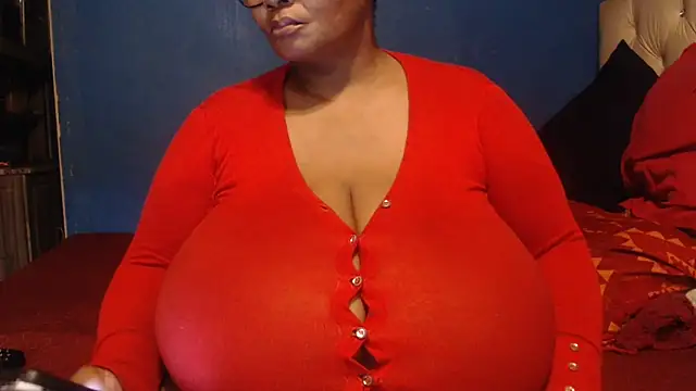 CUTEFIRMMELONSS online show from February 25, 2025, 8:53 pm