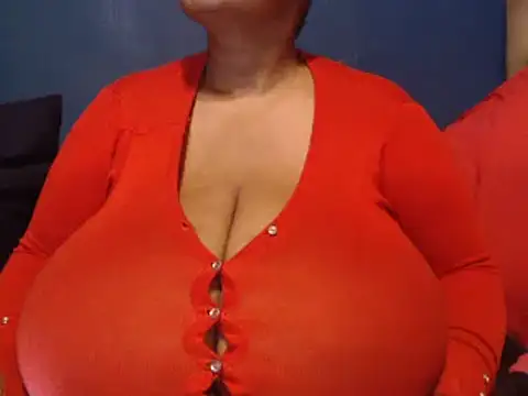 CUTEFIRMMELONSS online show from February 28, 2025, 3:48 am