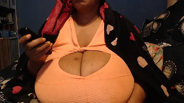 CUTEFIRMMELONSS online show from September 20, 2025, 10:04 pm