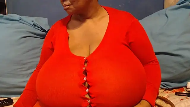 CUTEFIRMMELONSS online show from February 15, 2026, 5:08 am