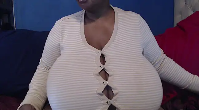 CUTEFIRMMELONSS online show from March 7, 2025, 8:23 am