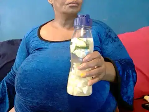CUTEFIRMMELONSS online show from March 5, 2025, 8:54 am